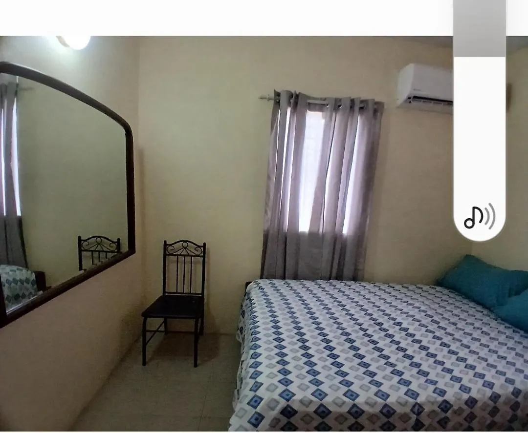 Frederick Airb&B Services Castries 0*,  Santa Lucía